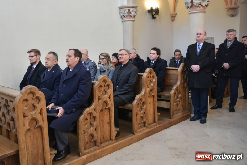 Zdjęcie w galerii na portalu naszraciborz.pl: Śląska Służba Więzienna świętuje na zamku w Raciborzu  wiadomości z regionu