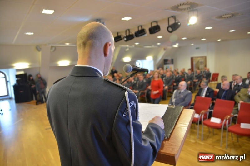 Zdjęcie w galerii na portalu naszraciborz.pl: Śląska Służba Więzienna świętuje na zamku w Raciborzu  wiadomości z regionu