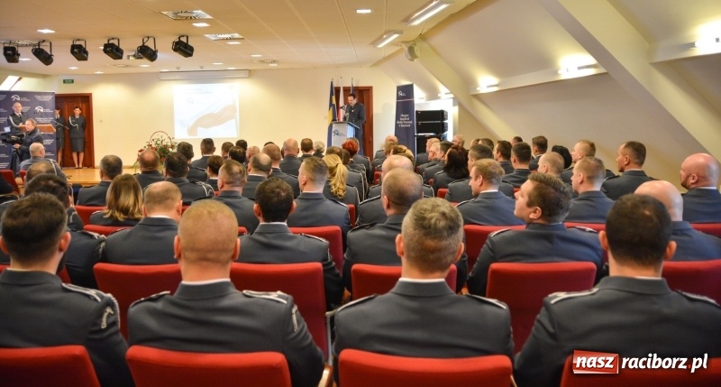 Zdjęcie w galerii na portalu naszraciborz.pl: Śląska Służba Więzienna świętuje na zamku w Raciborzu  wiadomości z regionu