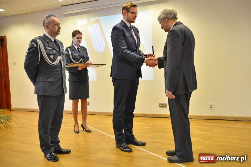 Zdjęcie w galerii na portalu naszraciborz.pl: Śląska Służba Więzienna świętuje na zamku w Raciborzu  wiadomości z regionu