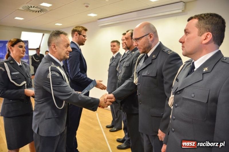 Zdjęcie w galerii na portalu naszraciborz.pl: Śląska Służba Więzienna świętuje na zamku w Raciborzu  wiadomości z regionu