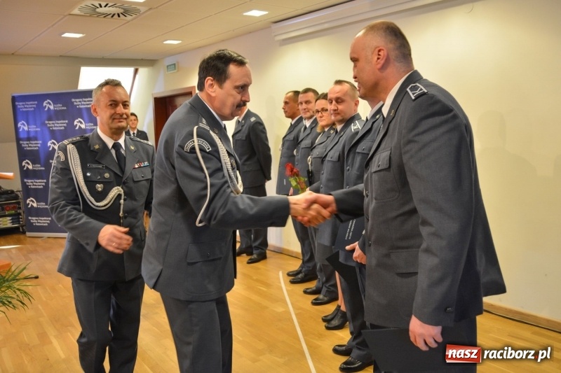 Zdjęcie w galerii na portalu naszraciborz.pl: Śląska Służba Więzienna świętuje na zamku w Raciborzu  wiadomości z regionu