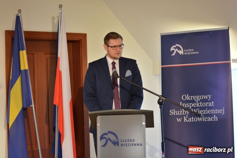 Zdjęcie w galerii na portalu naszraciborz.pl: Śląska Służba Więzienna świętuje na zamku w Raciborzu  wiadomości z regionu