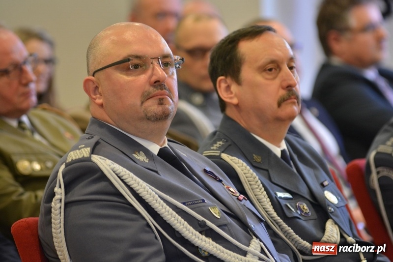 Zdjęcie w galerii na portalu naszraciborz.pl: Śląska Służba Więzienna świętuje na zamku w Raciborzu  wiadomości z regionu