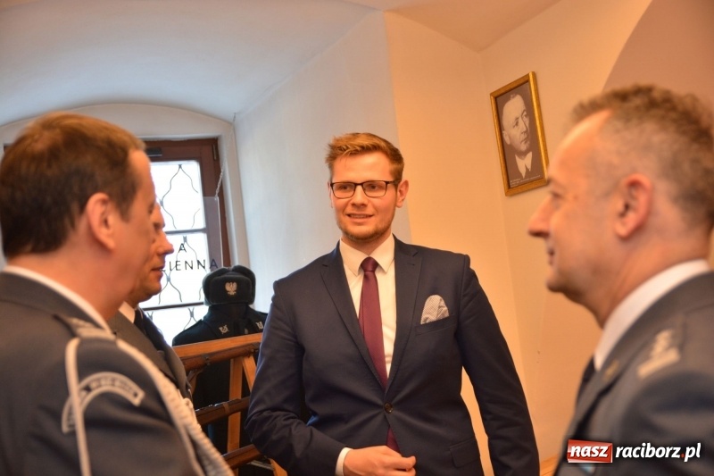 Zdjęcie w galerii na portalu naszraciborz.pl: Śląska Służba Więzienna świętuje na zamku w Raciborzu  wiadomości z regionu