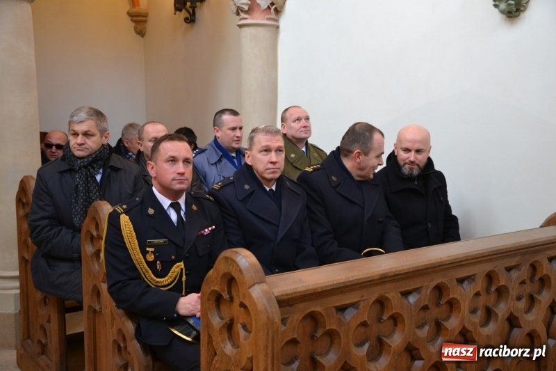 Zdjęcie w galerii na portalu naszraciborz.pl: Śląska Służba Więzienna świętuje na zamku w Raciborzu  wiadomości z regionu