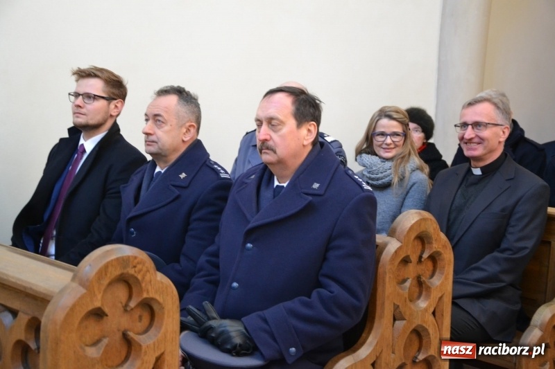 Zdjęcie w galerii na portalu naszraciborz.pl: Śląska Służba Więzienna świętuje na zamku w Raciborzu  wiadomości z regionu