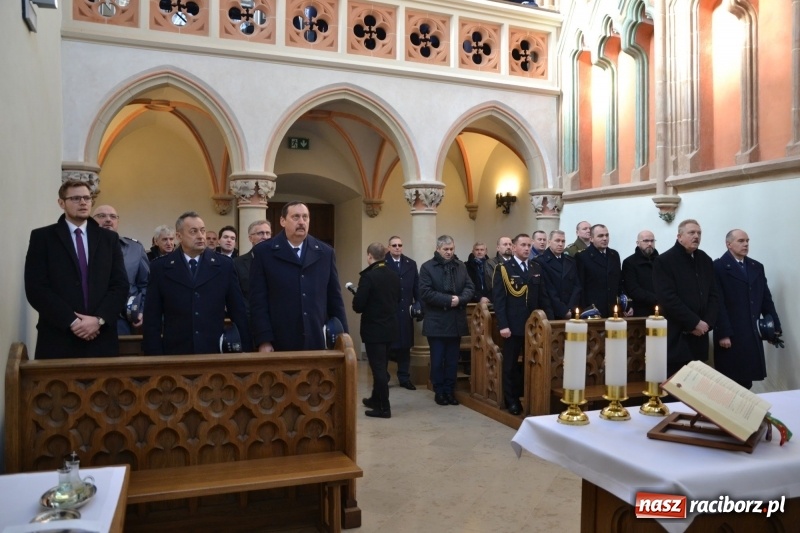 Zdjęcie w galerii na portalu naszraciborz.pl: Śląska Służba Więzienna świętuje na zamku w Raciborzu  wiadomości z regionu