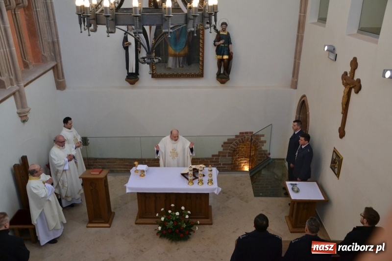 Zdjęcie w galerii na portalu naszraciborz.pl: Śląska Służba Więzienna świętuje na zamku w Raciborzu  wiadomości z regionu