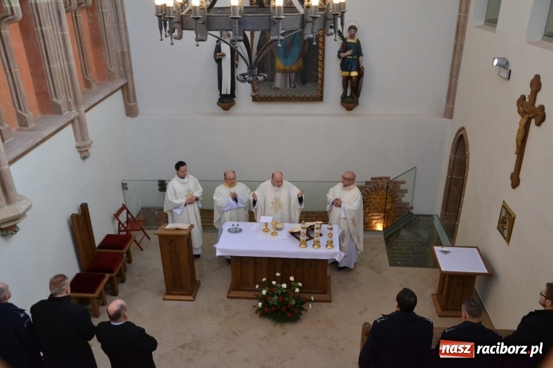 Zdjęcie w galerii na portalu naszraciborz.pl: Śląska Służba Więzienna świętuje na zamku w Raciborzu  wiadomości z regionu