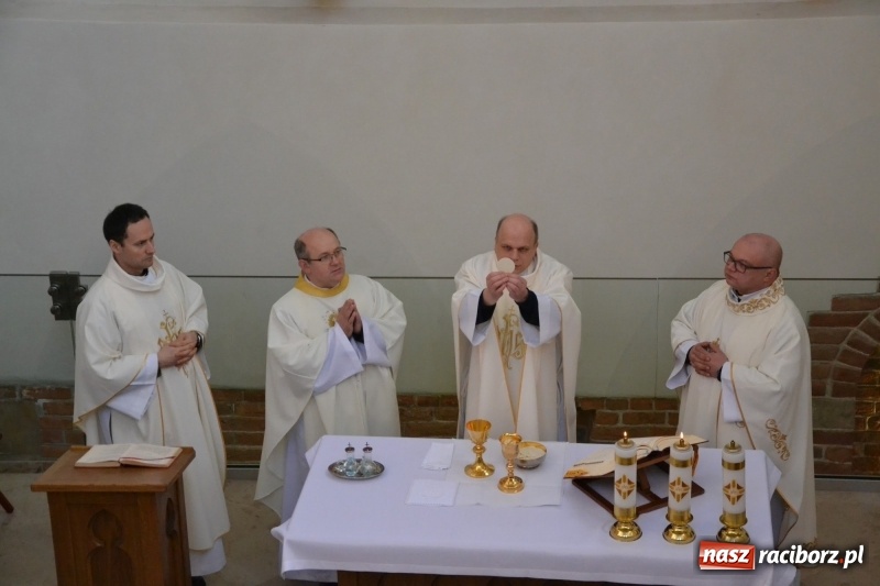 Zdjęcie w galerii na portalu naszraciborz.pl: Śląska Służba Więzienna świętuje na zamku w Raciborzu  wiadomości z regionu