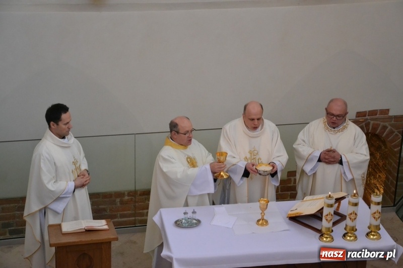 Zdjęcie w galerii na portalu naszraciborz.pl: Śląska Służba Więzienna świętuje na zamku w Raciborzu  wiadomości z regionu