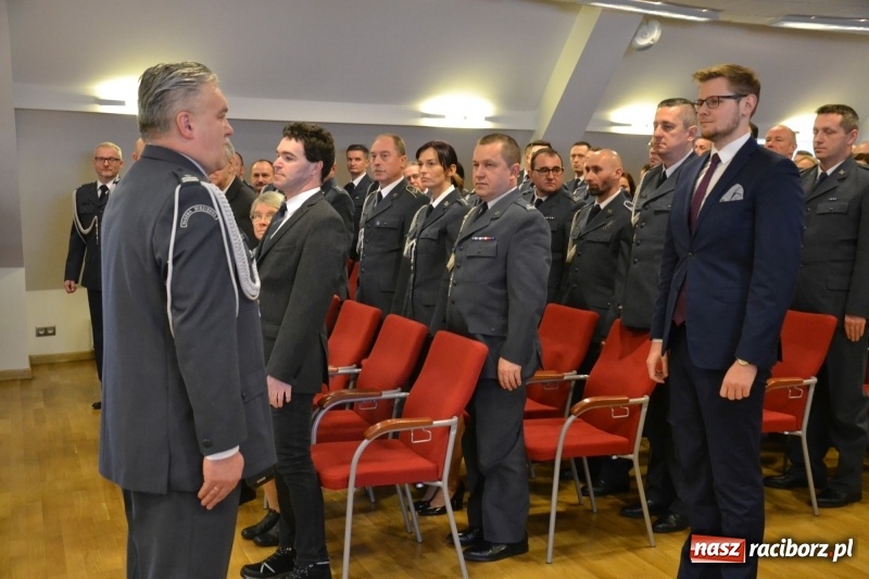 Zdjęcie w galerii na portalu naszraciborz.pl: Śląska Służba Więzienna świętuje na zamku w Raciborzu  wiadomości z regionu