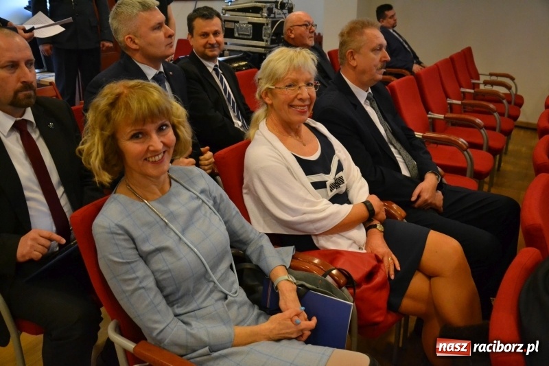 Zdjęcie w galerii na portalu naszraciborz.pl: Śląska Służba Więzienna świętuje na zamku w Raciborzu  wiadomości z regionu