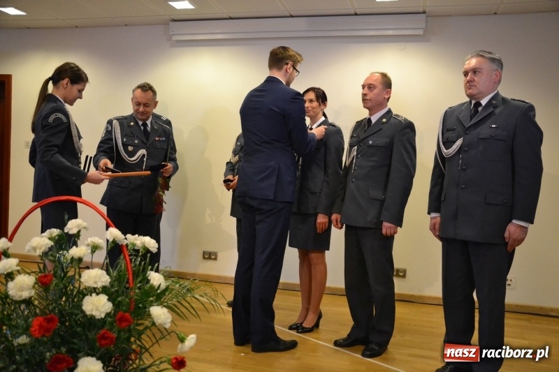 Zdjęcie w galerii na portalu naszraciborz.pl: Śląska Służba Więzienna świętuje na zamku w Raciborzu  wiadomości z regionu