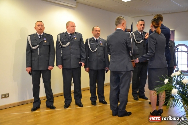 Zdjęcie w galerii na portalu naszraciborz.pl: Śląska Służba Więzienna świętuje na zamku w Raciborzu  wiadomości z regionu