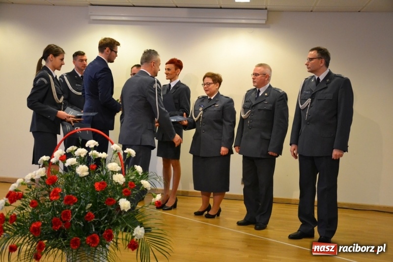 Zdjęcie w galerii na portalu naszraciborz.pl: Śląska Służba Więzienna świętuje na zamku w Raciborzu  wiadomości z regionu