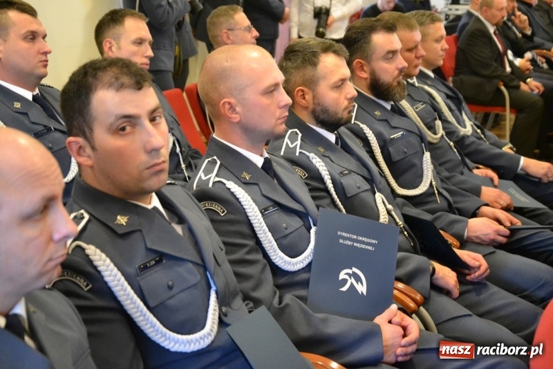 Zdjęcie w galerii na portalu naszraciborz.pl: Śląska Służba Więzienna świętuje na zamku w Raciborzu  wiadomości z regionu