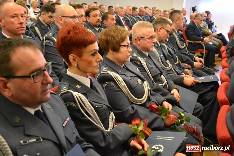 Zdjęcie w galerii na portalu naszraciborz.pl: Śląska Służba Więzienna świętuje na zamku w Raciborzu  wiadomości z regionu