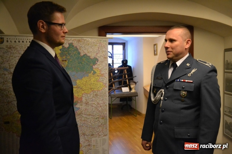 Zdjęcie w galerii na portalu naszraciborz.pl: Śląska Służba Więzienna świętuje na zamku w Raciborzu  wiadomości z regionu