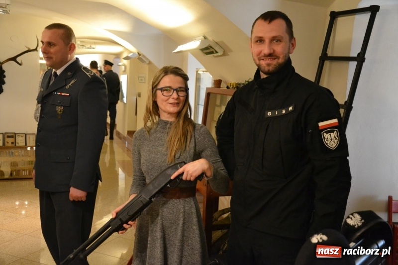 Zdjęcie w galerii na portalu naszraciborz.pl: Śląska Służba Więzienna świętuje na zamku w Raciborzu  wiadomości z regionu