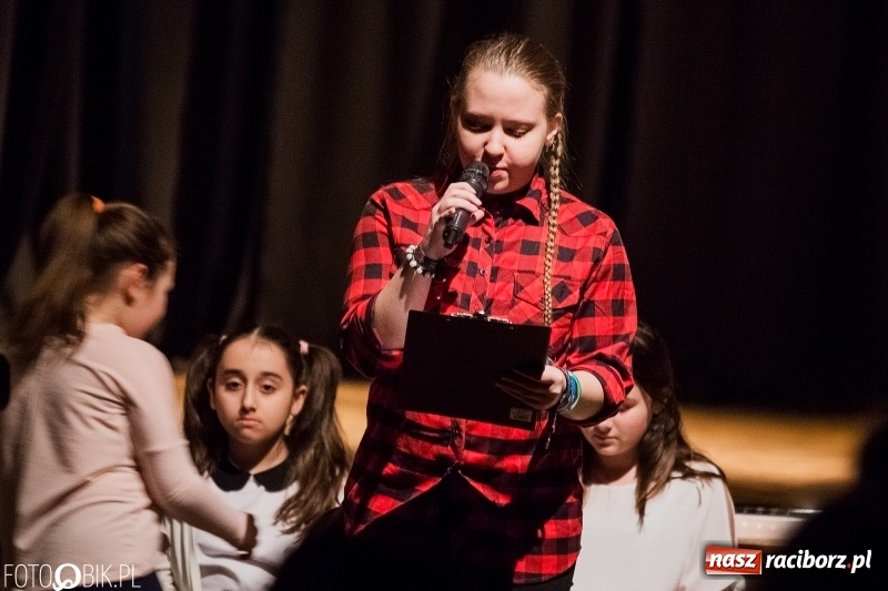 Zdjęcie w galerii na portalu naszraciborz.pl: Finał warsztatów artystycznych w Młodzieżowym Domu Kultury wiadomości z regionu