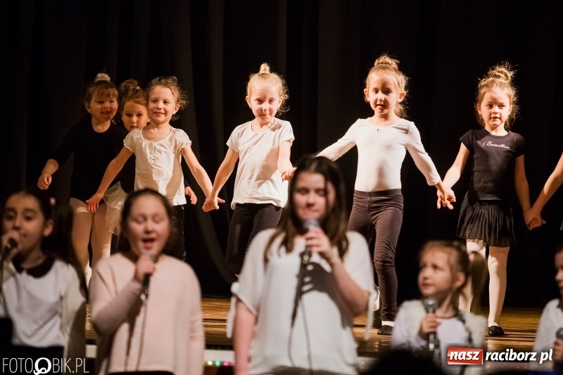 Zdjęcie w galerii na portalu naszraciborz.pl: Finał warsztatów artystycznych w Młodzieżowym Domu Kultury wiadomości z regionu