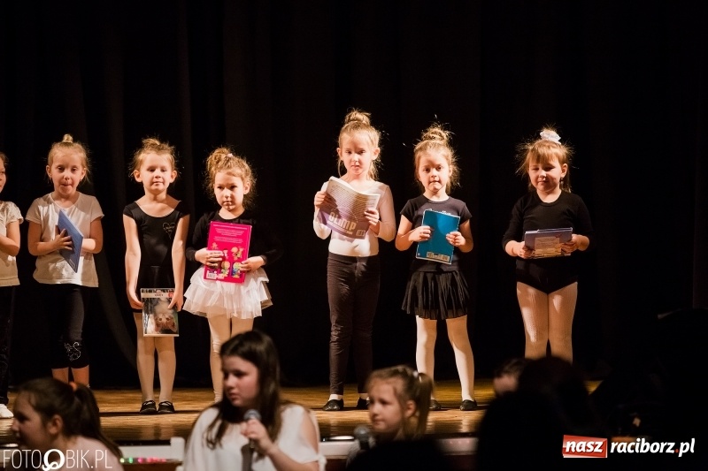 Zdjęcie w galerii na portalu naszraciborz.pl: Finał warsztatów artystycznych w Młodzieżowym Domu Kultury wiadomości z regionu