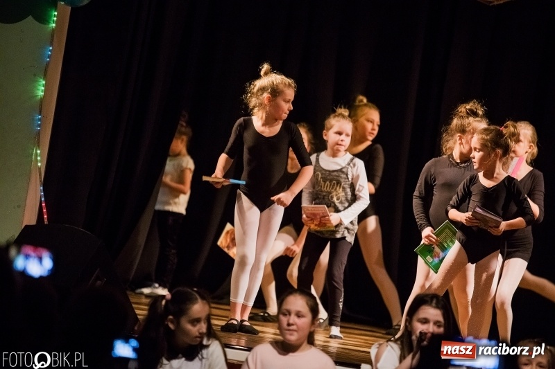 Zdjęcie w galerii na portalu naszraciborz.pl: Finał warsztatów artystycznych w Młodzieżowym Domu Kultury wiadomości z regionu