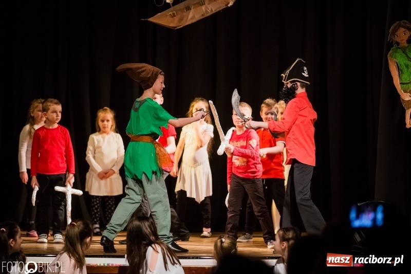 Zdjęcie w galerii na portalu naszraciborz.pl: Finał warsztatów artystycznych w Młodzieżowym Domu Kultury wiadomości z regionu