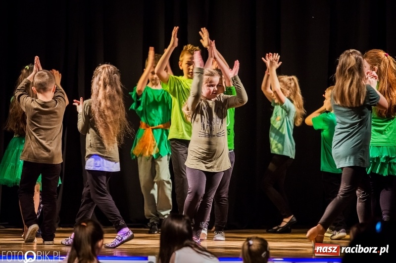 Zdjęcie w galerii na portalu naszraciborz.pl: Finał warsztatów artystycznych w Młodzieżowym Domu Kultury wiadomości z regionu