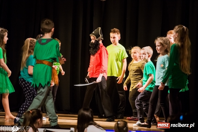 Zdjęcie w galerii na portalu naszraciborz.pl: Finał warsztatów artystycznych w Młodzieżowym Domu Kultury wiadomości z regionu