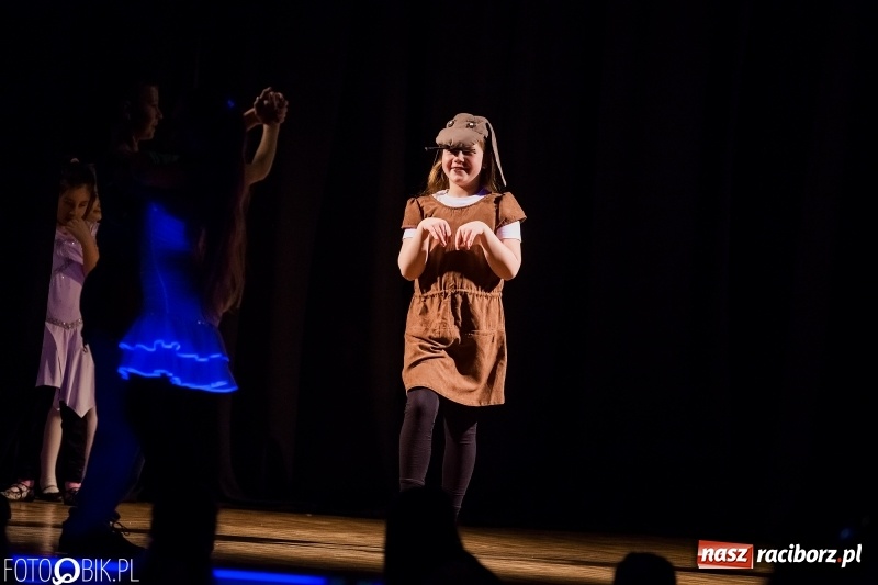 Zdjęcie w galerii na portalu naszraciborz.pl: Finał warsztatów artystycznych w Młodzieżowym Domu Kultury wiadomości z regionu