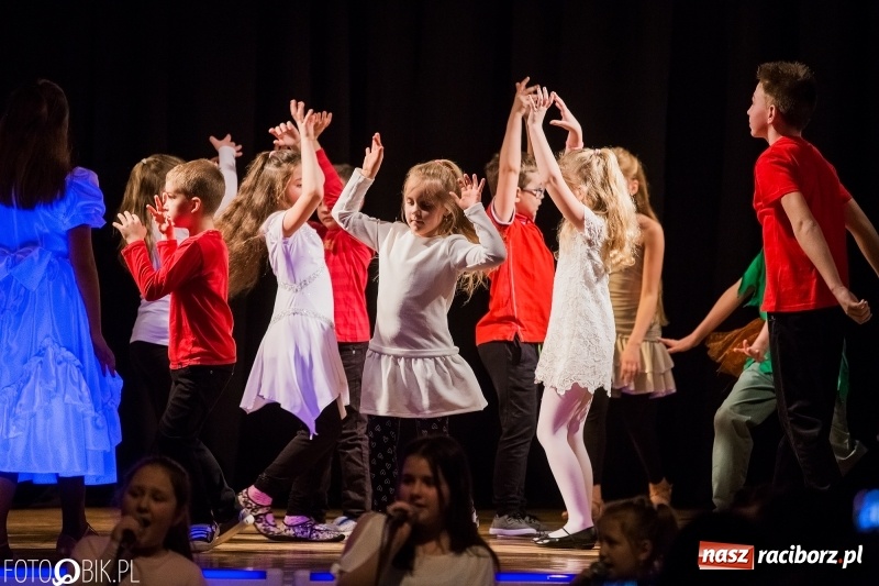 Zdjęcie w galerii na portalu naszraciborz.pl: Finał warsztatów artystycznych w Młodzieżowym Domu Kultury wiadomości z regionu