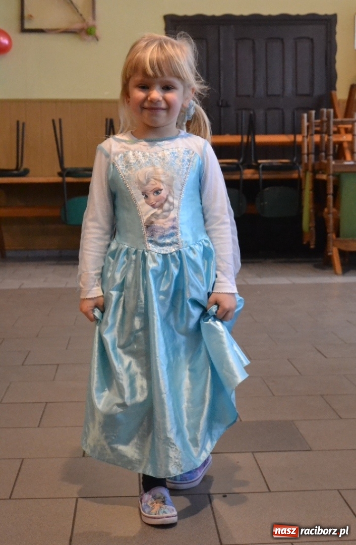 Zdjęcie w galerii na portalu naszraciborz.pl: Magik, Sznupek i bal maskowy  wiadomości z regionu