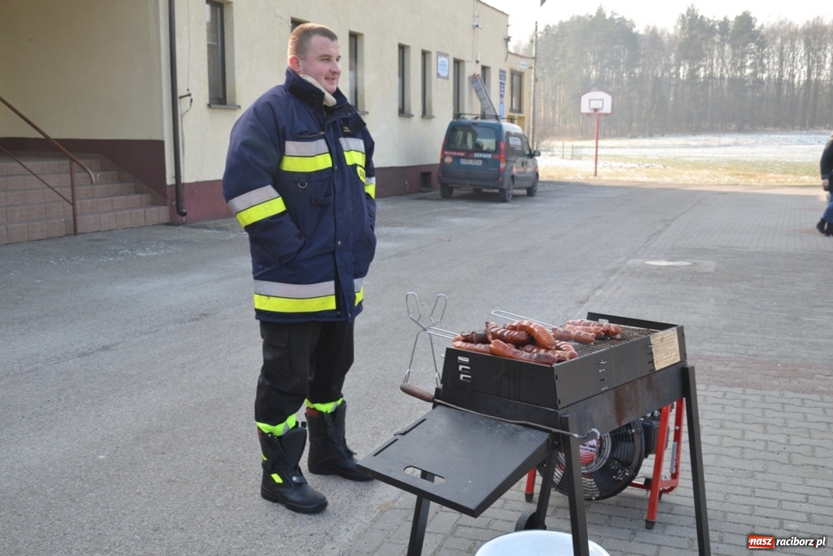 Zdjęcie w galerii na portalu naszraciborz.pl: Magik, Sznupek i bal maskowy  wiadomości z regionu