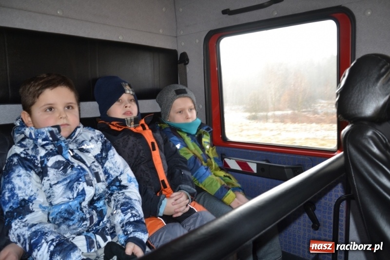 Zdjęcie w galerii na portalu naszraciborz.pl: Magik, Sznupek i bal maskowy  wiadomości z regionu