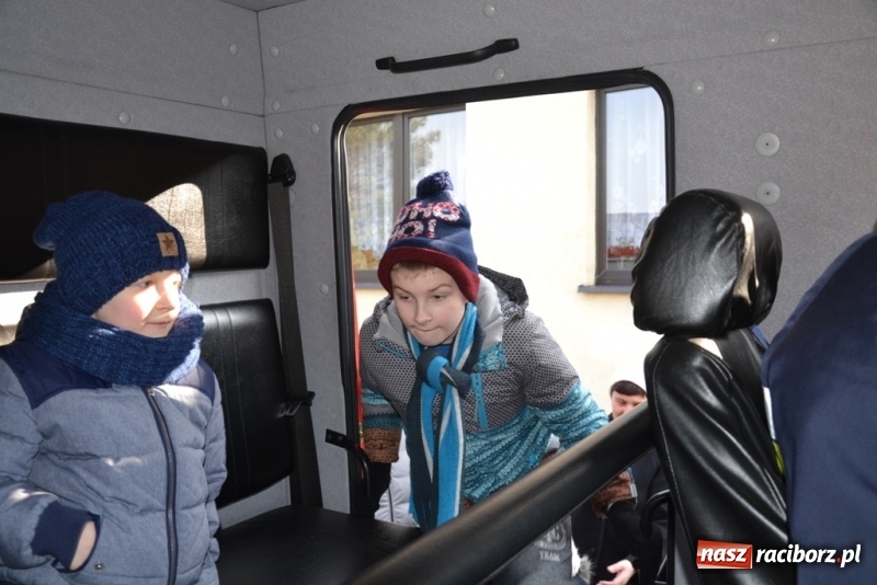 Zdjęcie w galerii na portalu naszraciborz.pl: Magik, Sznupek i bal maskowy  wiadomości z regionu