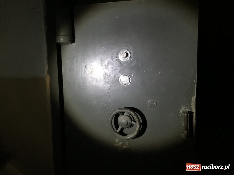 Zdjęcie w galerii na portalu naszraciborz.pl: Raciborskie podziemia. Zobacz na wideo skarbiec przedwojennego banku  wiadomości z regionu