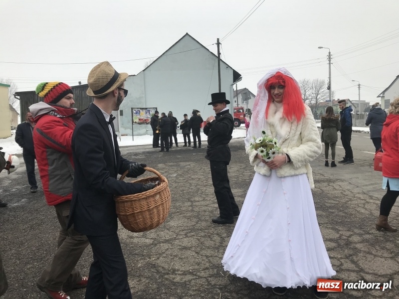 Zdjęcie w galerii na portalu naszraciborz.pl: Samborowicki tanzbär na koniec karnawału FOTO i WIDEO wiadomości z regionu