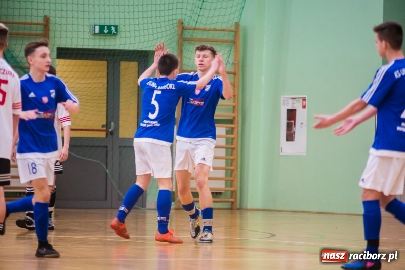 Zdjęcie w galerii na portalu naszraciborz.pl: KS Unia Racibórz z Pucharem Dyrektora ZSOMS wiadomości z regionu