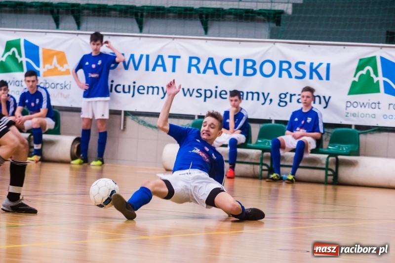 Zdjęcie w galerii na portalu naszraciborz.pl: KS Unia Racibórz z Pucharem Dyrektora ZSOMS wiadomości z regionu