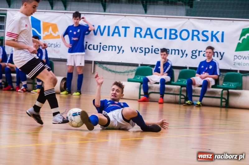 Zdjęcie w galerii na portalu naszraciborz.pl: KS Unia Racibórz z Pucharem Dyrektora ZSOMS wiadomości z regionu