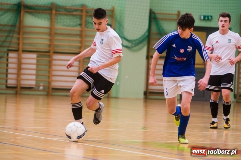 Zdjęcie w galerii na portalu naszraciborz.pl: KS Unia Racibórz z Pucharem Dyrektora ZSOMS wiadomości z regionu