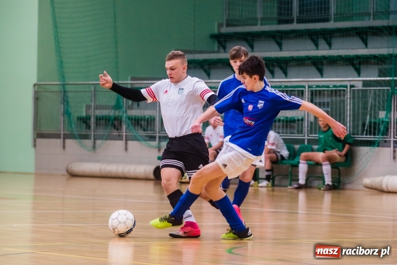 Zdjęcie w galerii na portalu naszraciborz.pl: KS Unia Racibórz z Pucharem Dyrektora ZSOMS wiadomości z regionu