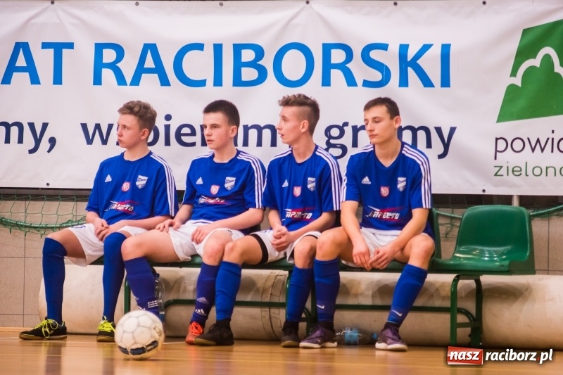 Zdjęcie w galerii na portalu naszraciborz.pl: KS Unia Racibórz z Pucharem Dyrektora ZSOMS wiadomości z regionu
