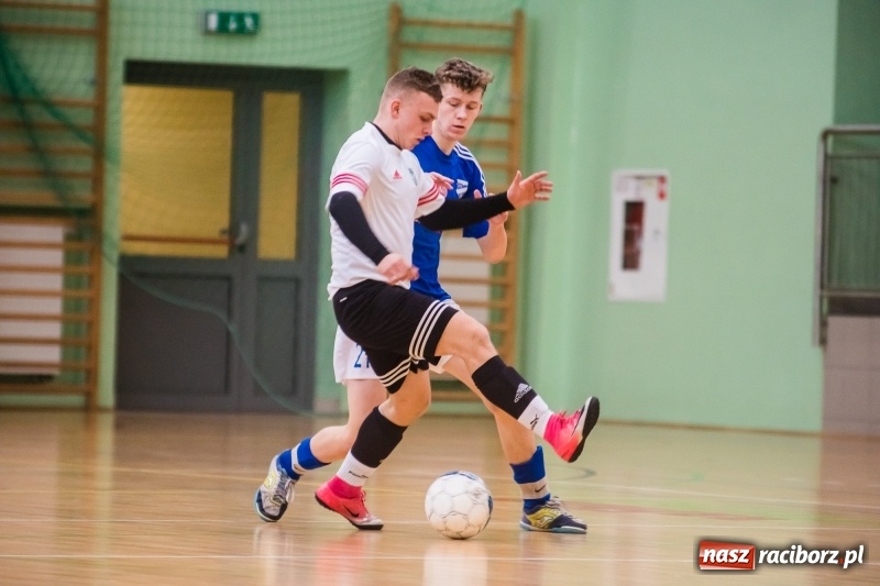 Zdjęcie w galerii na portalu naszraciborz.pl: KS Unia Racibórz z Pucharem Dyrektora ZSOMS wiadomości z regionu