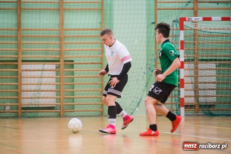 Zdjęcie w galerii na portalu naszraciborz.pl: KS Unia Racibórz z Pucharem Dyrektora ZSOMS wiadomości z regionu