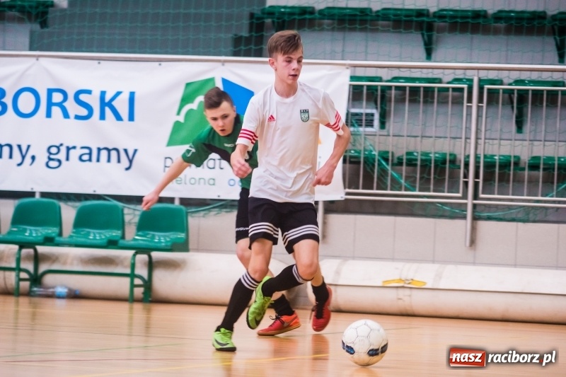 Zdjęcie w galerii na portalu naszraciborz.pl: KS Unia Racibórz z Pucharem Dyrektora ZSOMS wiadomości z regionu