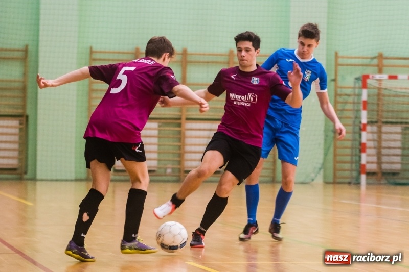 Zdjęcie w galerii na portalu naszraciborz.pl: KS Unia Racibórz z Pucharem Dyrektora ZSOMS wiadomości z regionu